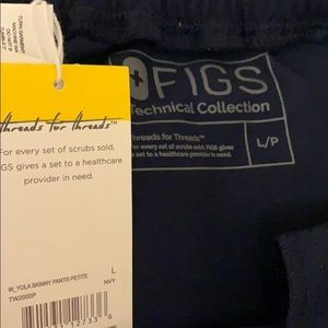 FIGS YOLA SKINNY PETITE SCRUB PANTS